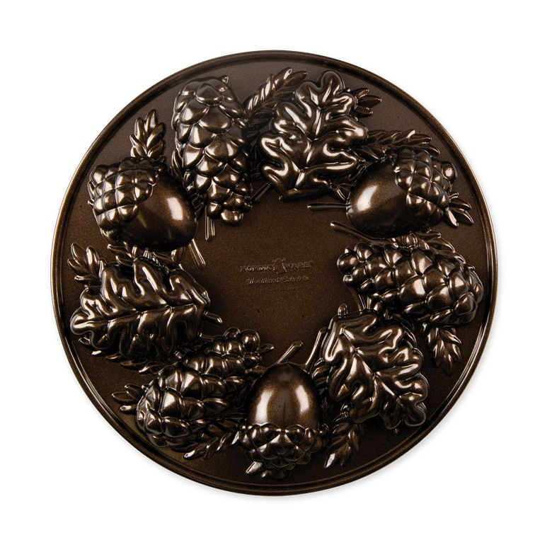 Nordic Ware Woodland jesenné sladkosti, plát s 9 formičkami, 0,5 l, bronzová 94148