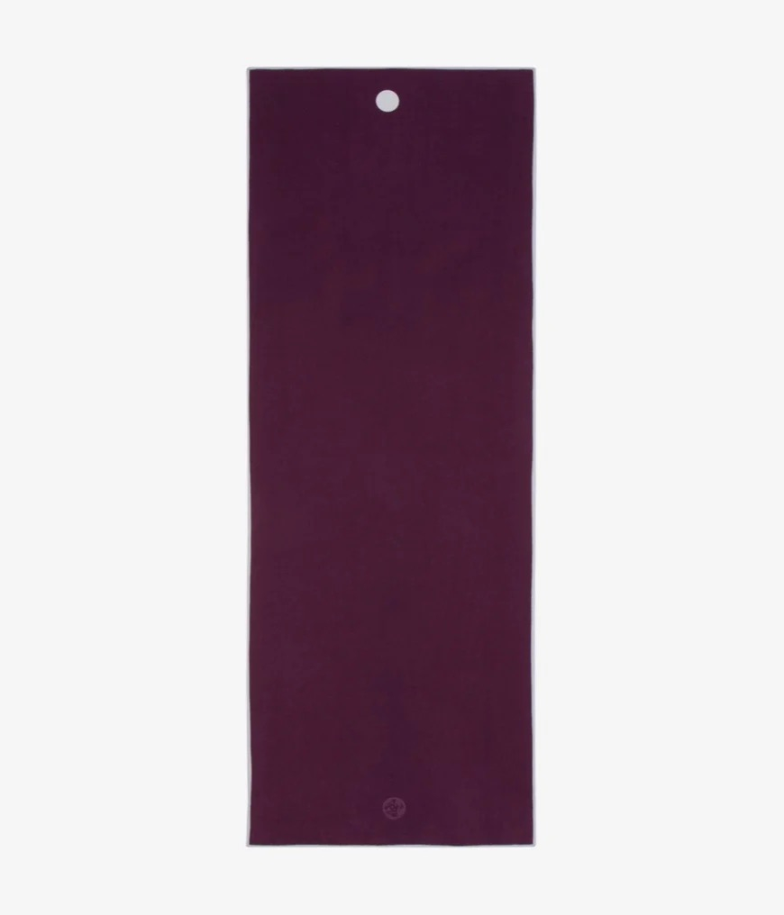 Manduka Yogitoes Premium non-slip yoga towel 180 x 61 cm Color: Indulge (purple)