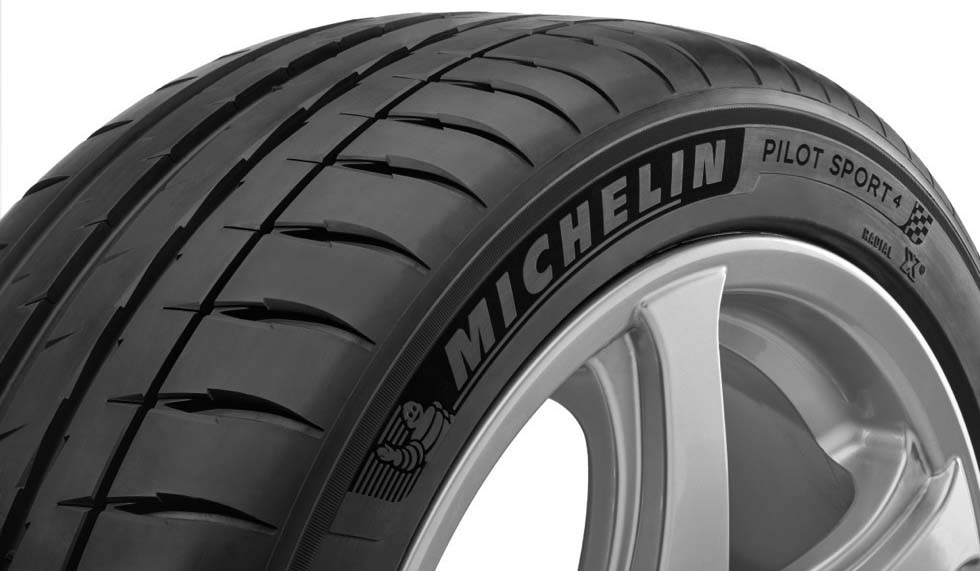 Michelin Pilot Sport 4 275/40 R20 106Y