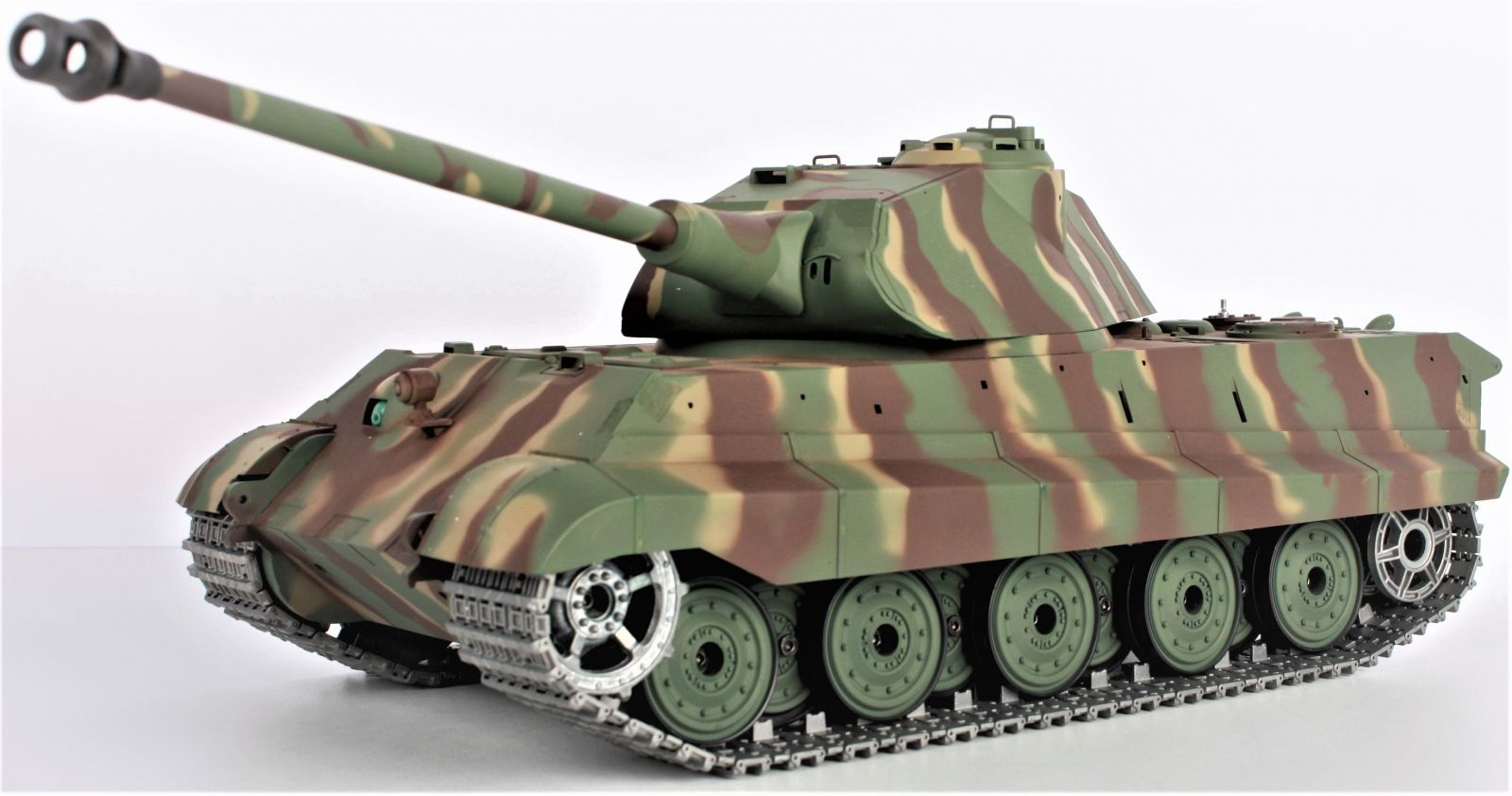 RC Tank 1:16 German King Tiger , 2.4GHz, kouř. a zvuk efekty, ocel. doplňky, střílí kuličky