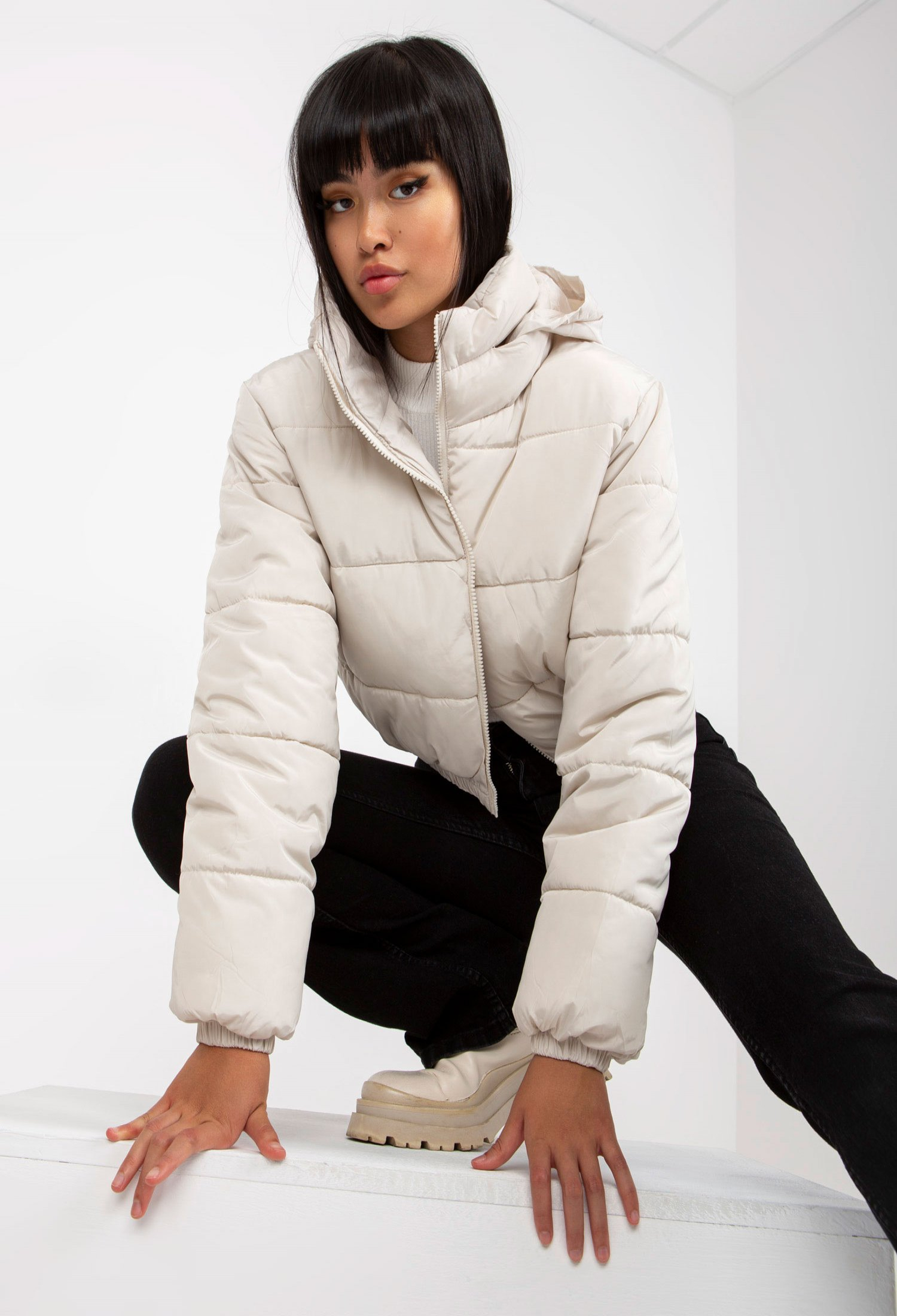 MINORITY Béžová dámska zimná bunda Farba: béžová, Veľkosť: M