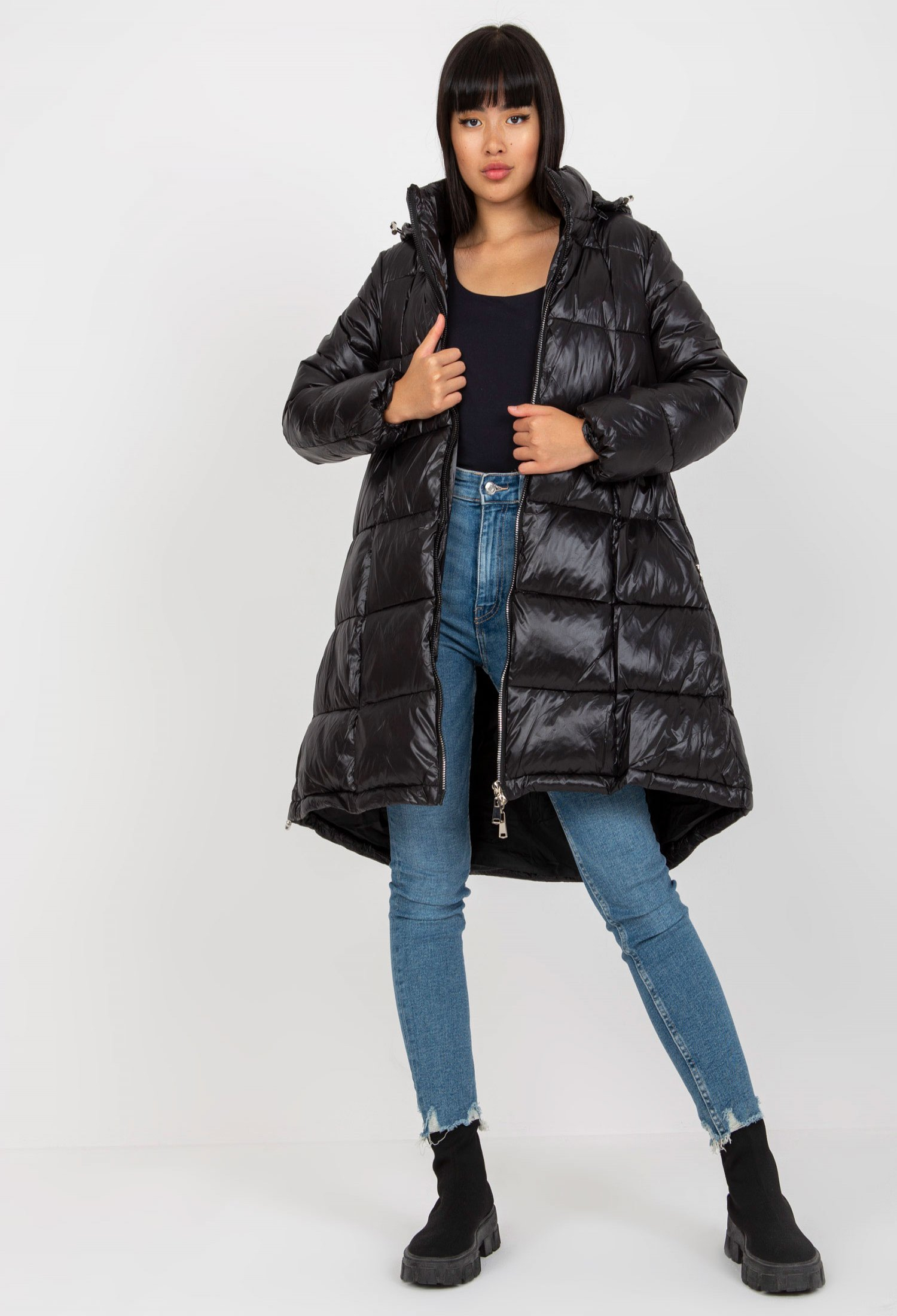 MINORITY Černá dámská zimní bunda Velikost: XL, Barva: černá