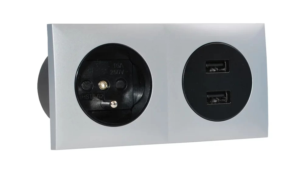 ALTR Zásuvkový blok zapuštěný ve stříbrné barvě, 1x zásuvka 250V + 2x USB-A nabíječka, kabel 1.5m