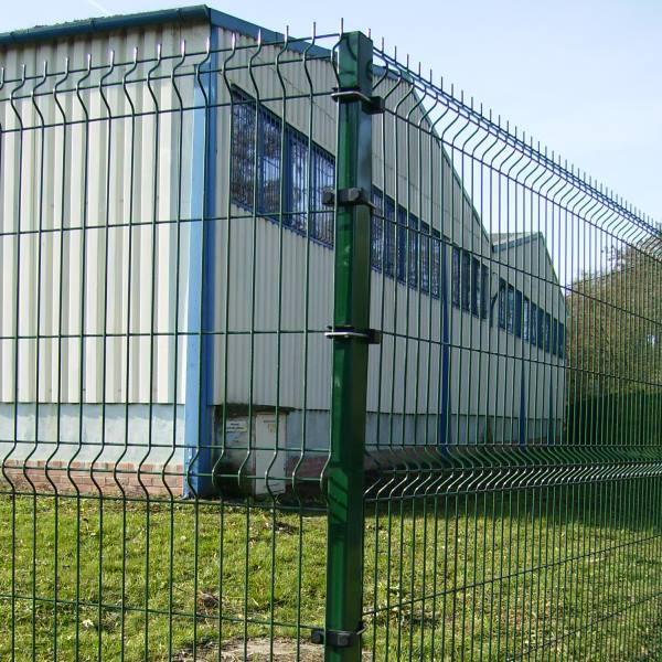 Palo della recinzione BRAVO rivestito 3000 mm senza fori preforati | profilo rettangolare 60 × 40 mm | verde RAL 6005