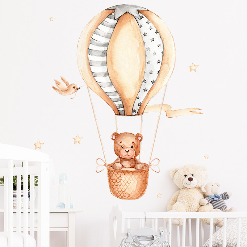Gyerekszoba falmatrica - Maci hőlégballonban falmatrica