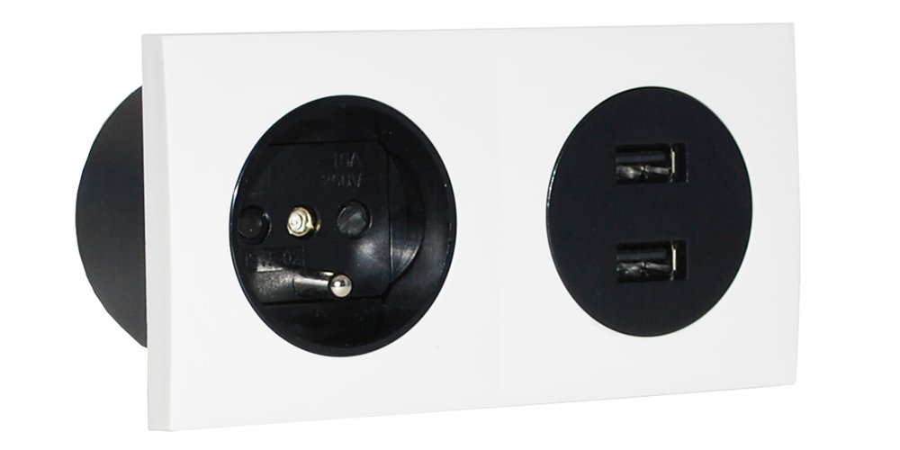 ALTR Innfelt stikkontaktblokk i hvit farge, 1x stikkontakt 250V + 2x USB-A lader, kabel 1.5m