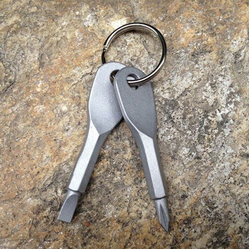 Miniatúrne skrutkovačky na kľúče