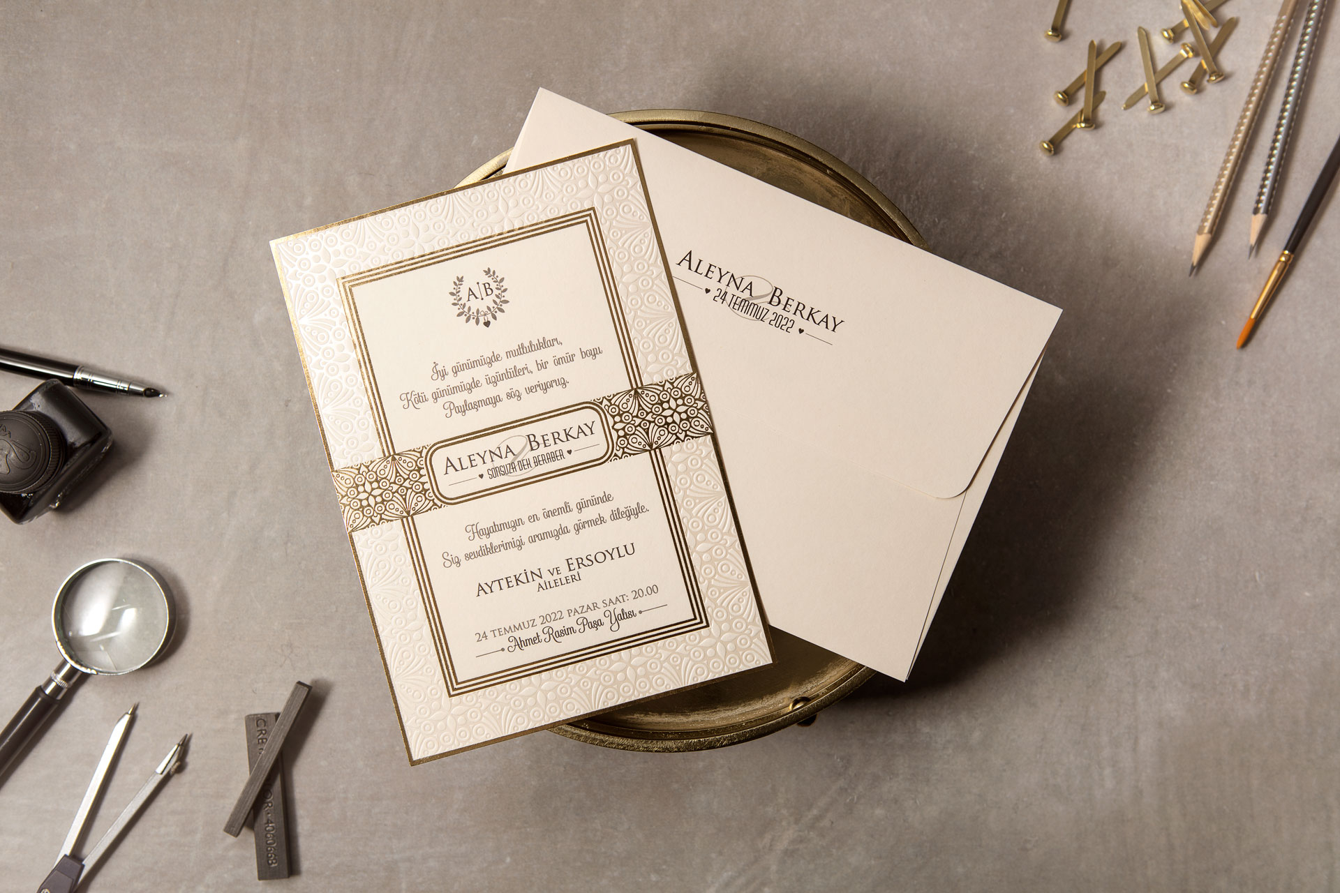 Design and order luxury wedding card with envelope